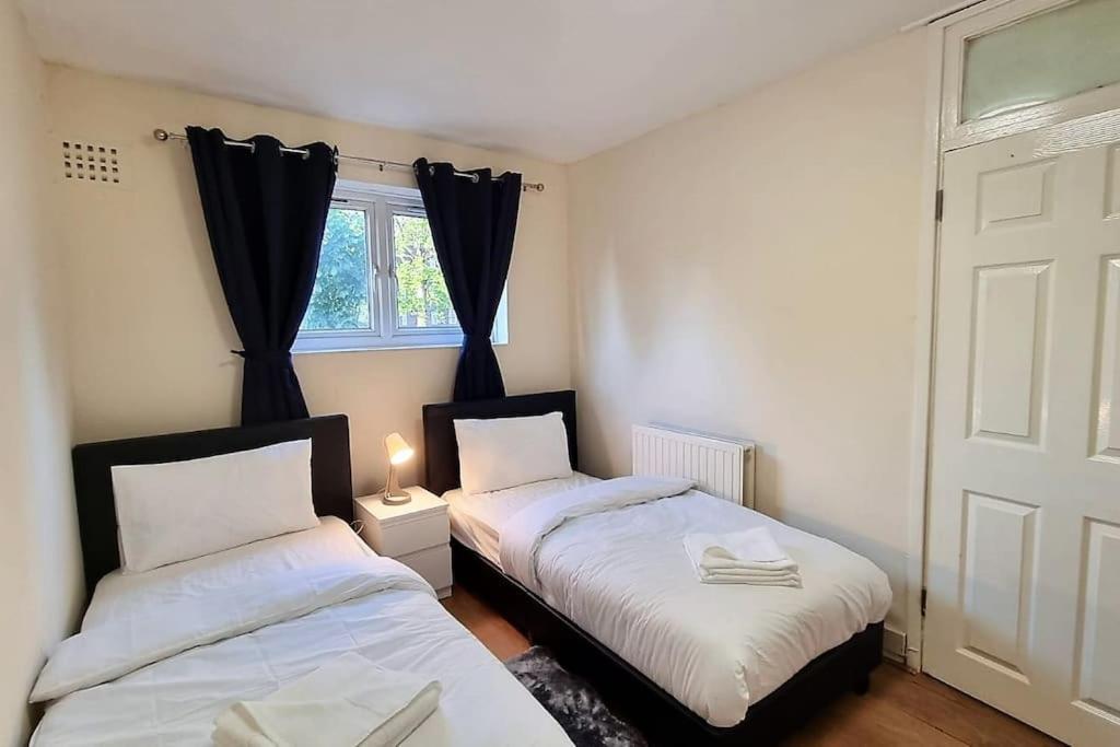 2 Bedroom Apartment In Kennington London Exterior foto